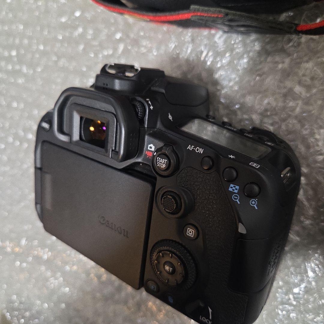 [美品]Canon EOS 90D 本体 バッテリー3個付き