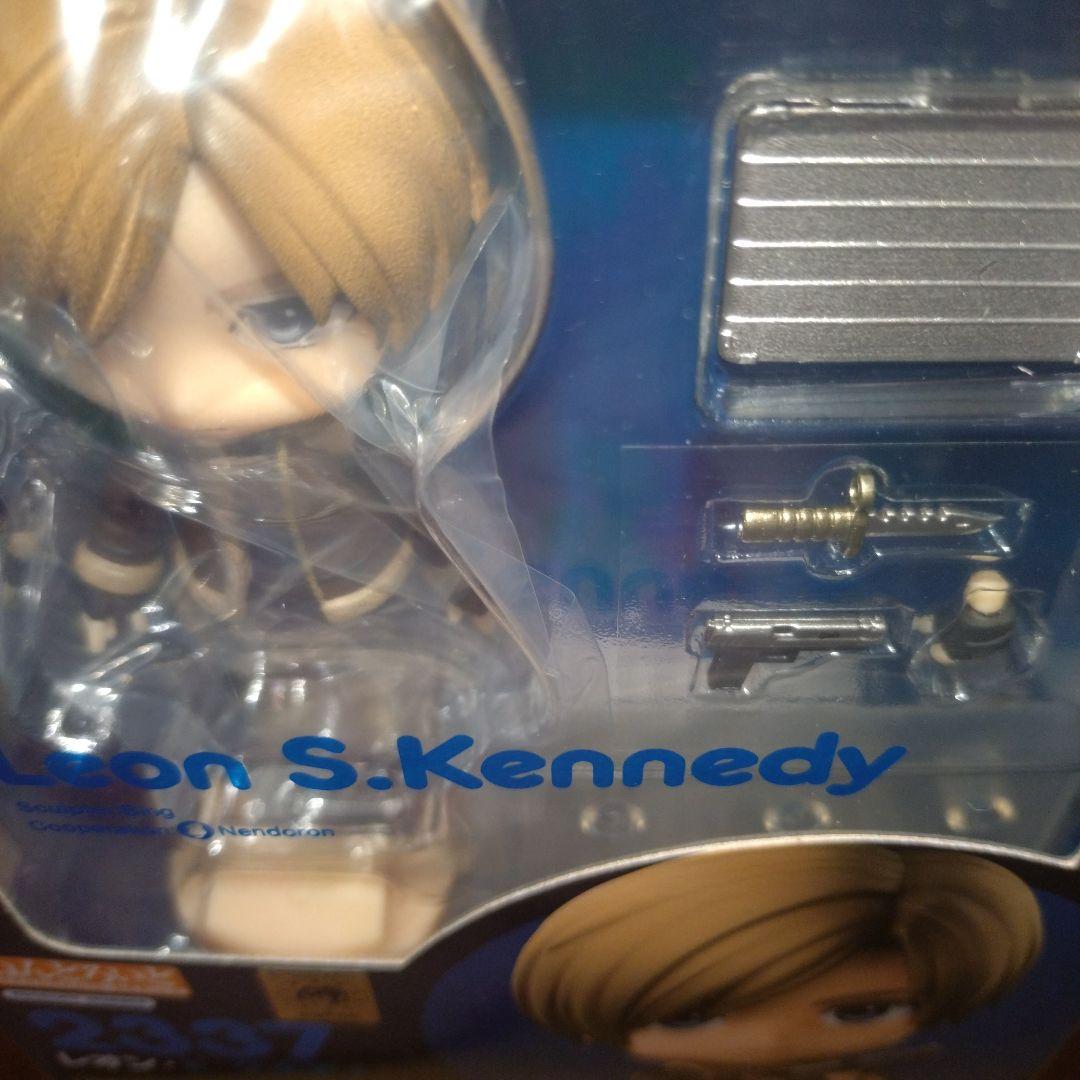 m*o様 バイオハザード　RE:4 レオン・S・ケネディ　ねんどろいど　フィギュ