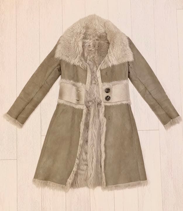 [charade_xoxo] 美品 英国製 リアルムートンコート