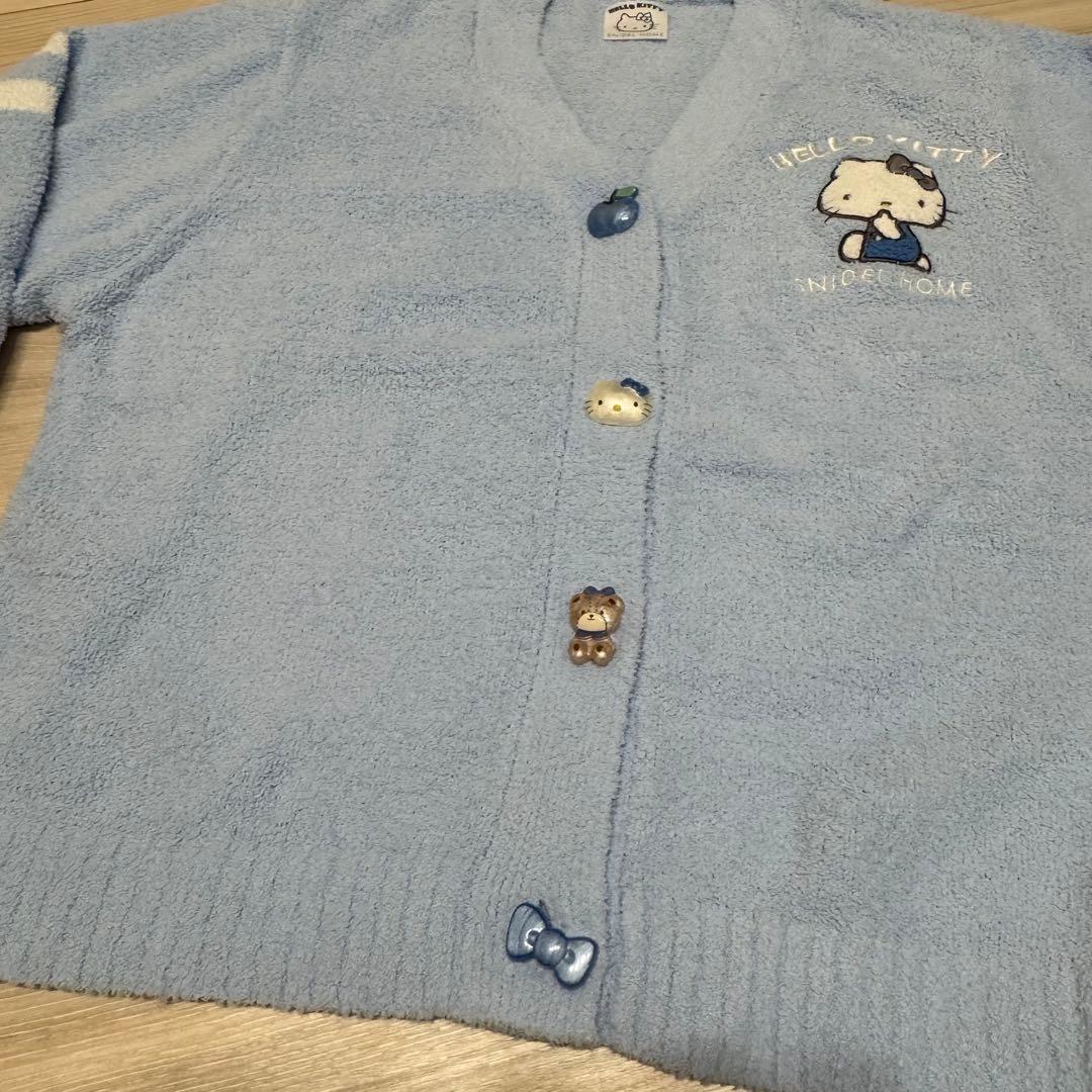 【HELLO KITTY】ニットカーディガン　ショートパンツ