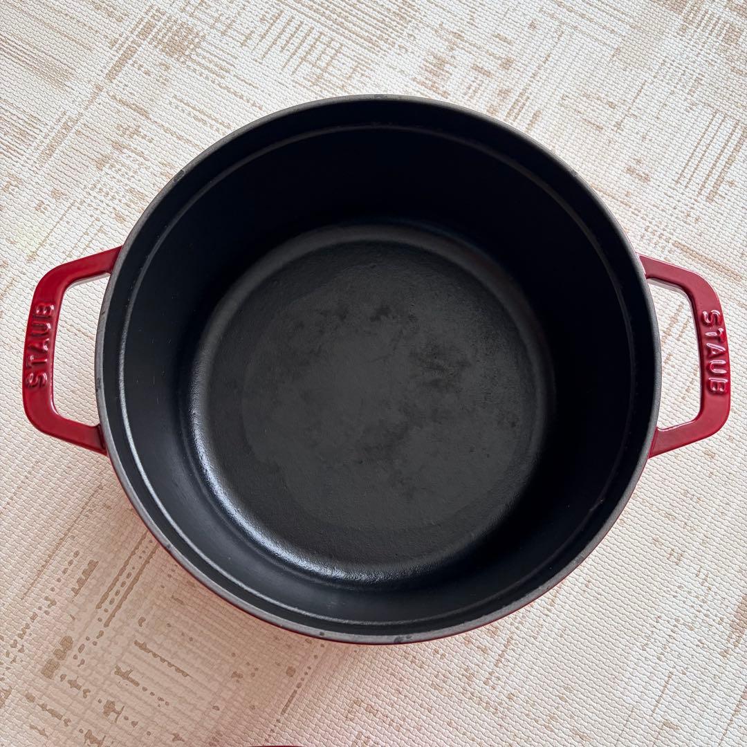 STAUB ストウブ ココットラウンド 24cm レッド ピコ 両手鍋 無水調理