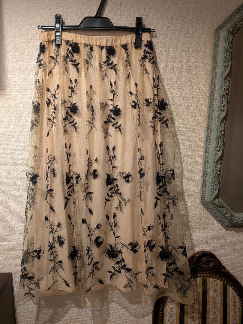 Sybilla　シビラ　美品　アイボリー 花柄 チュール フレアロングスカートM