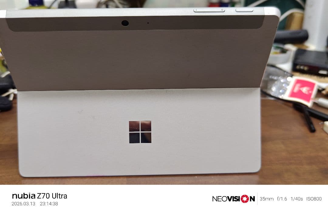 Surface go3 8gb　128gb　画面割れ