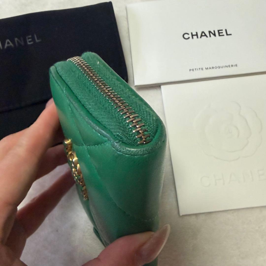 CHANEL シャネル19 ミニ財布 カードケース 緑 グリーン