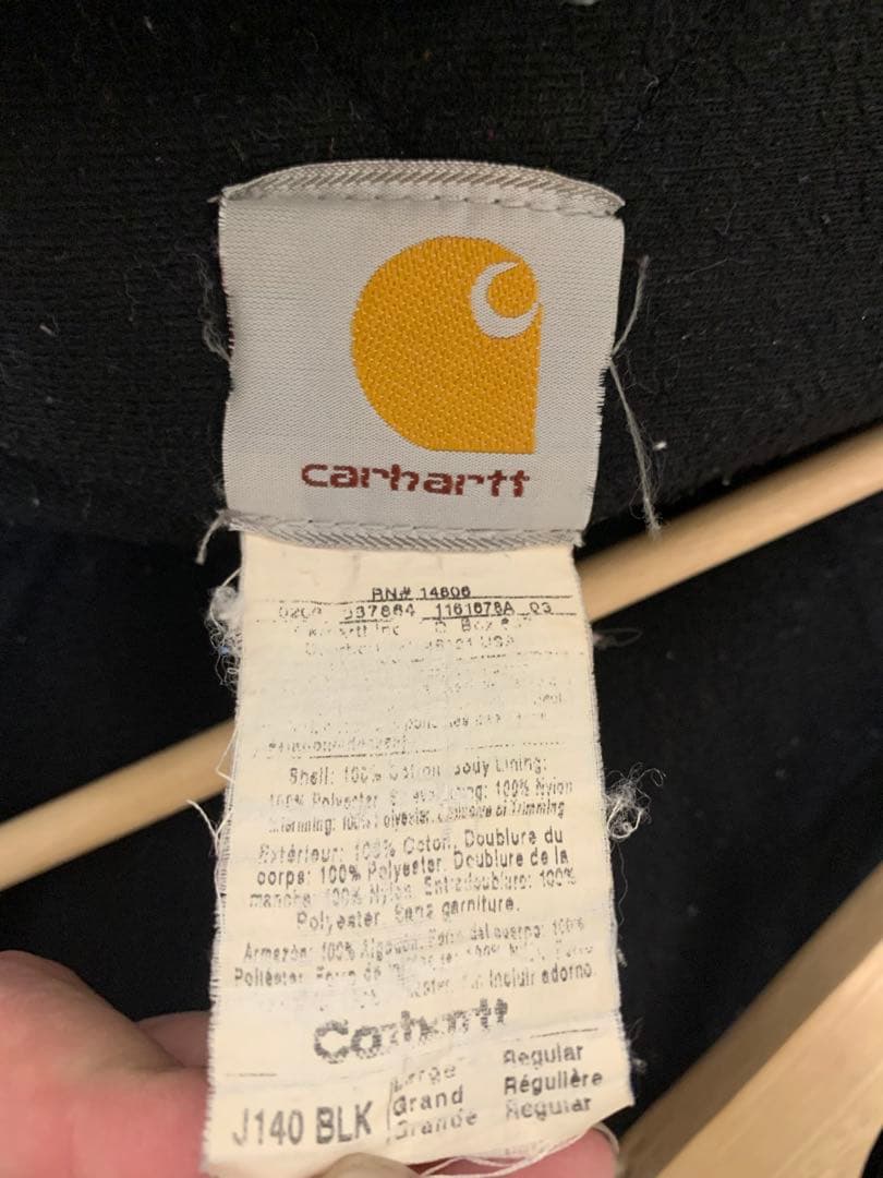 carhartt アクティブジャケット　ブラック