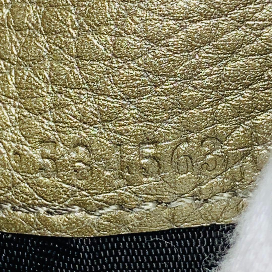 ⭐️美品グッチ 三つ折り財布　ゴールド メタリックレザー⭐️