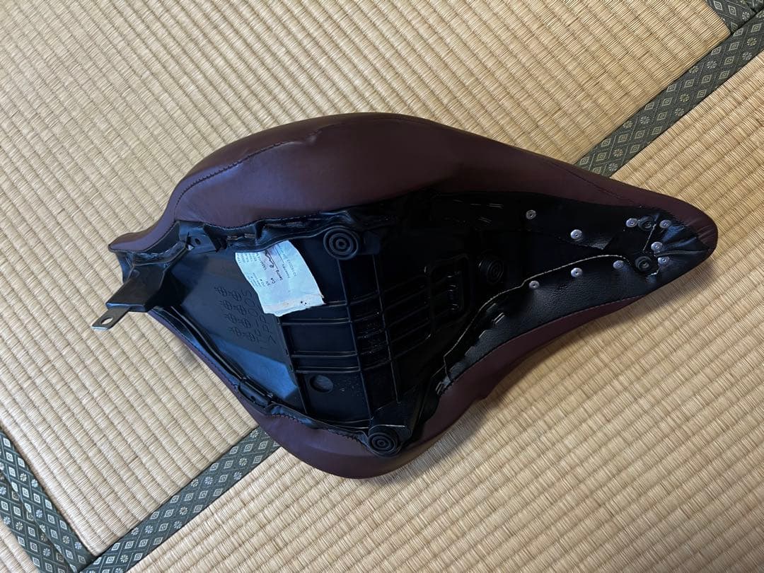 YAMAHA BOLT ヤマハ　ボルト　シート　シングルシート