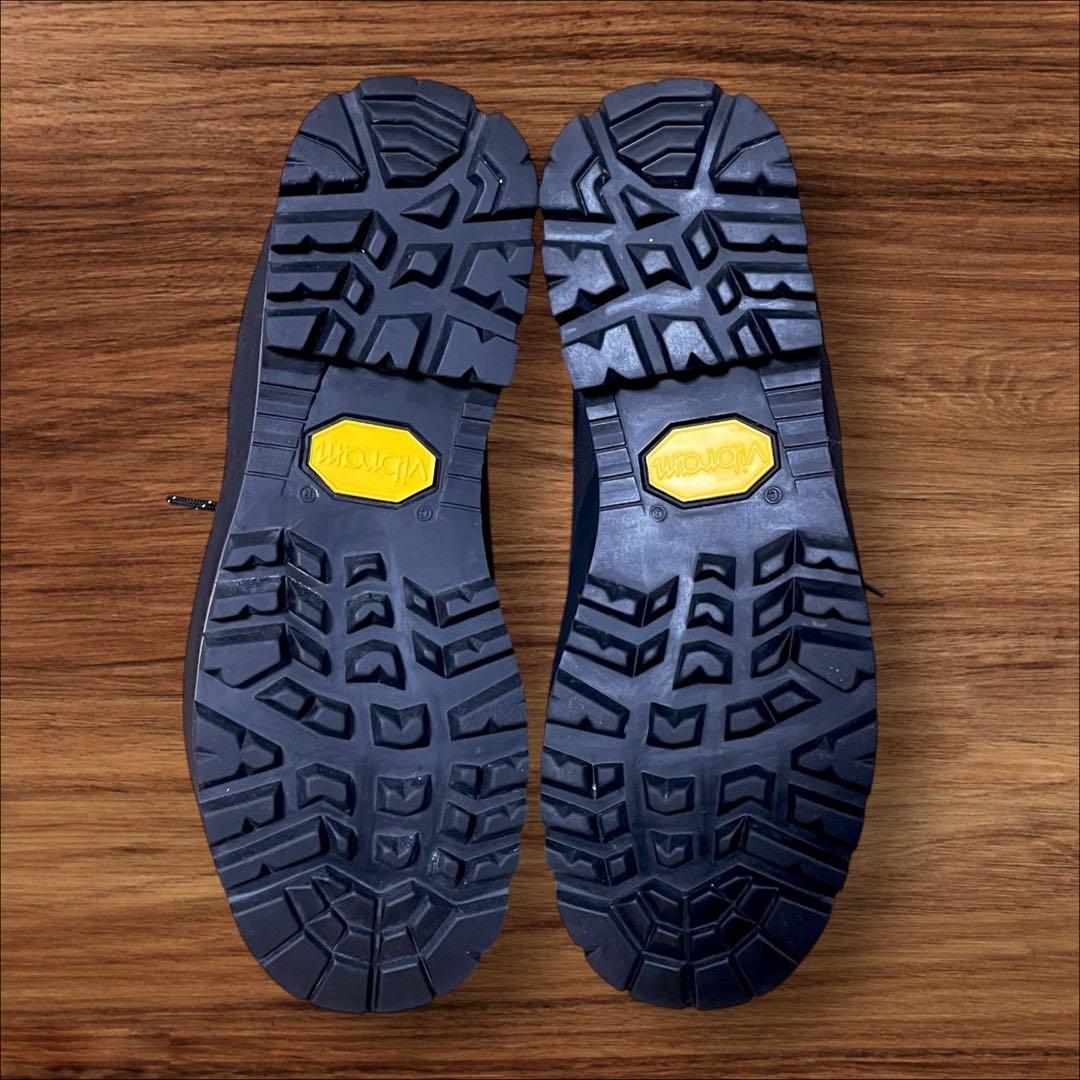 未使用級✨AKU トレッキングブーツ ゴアテックス　ビブラム 登山 ゴープコア