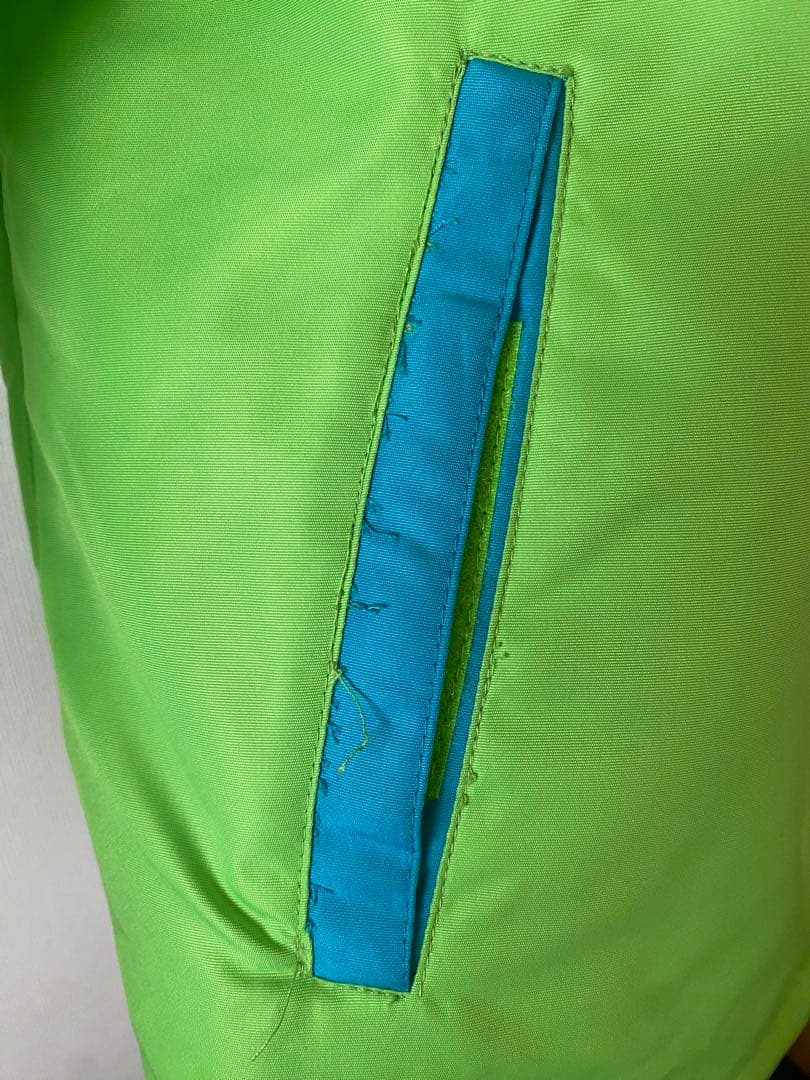 超美品☆ロシニョール子ども用スキーウェア 上下セット