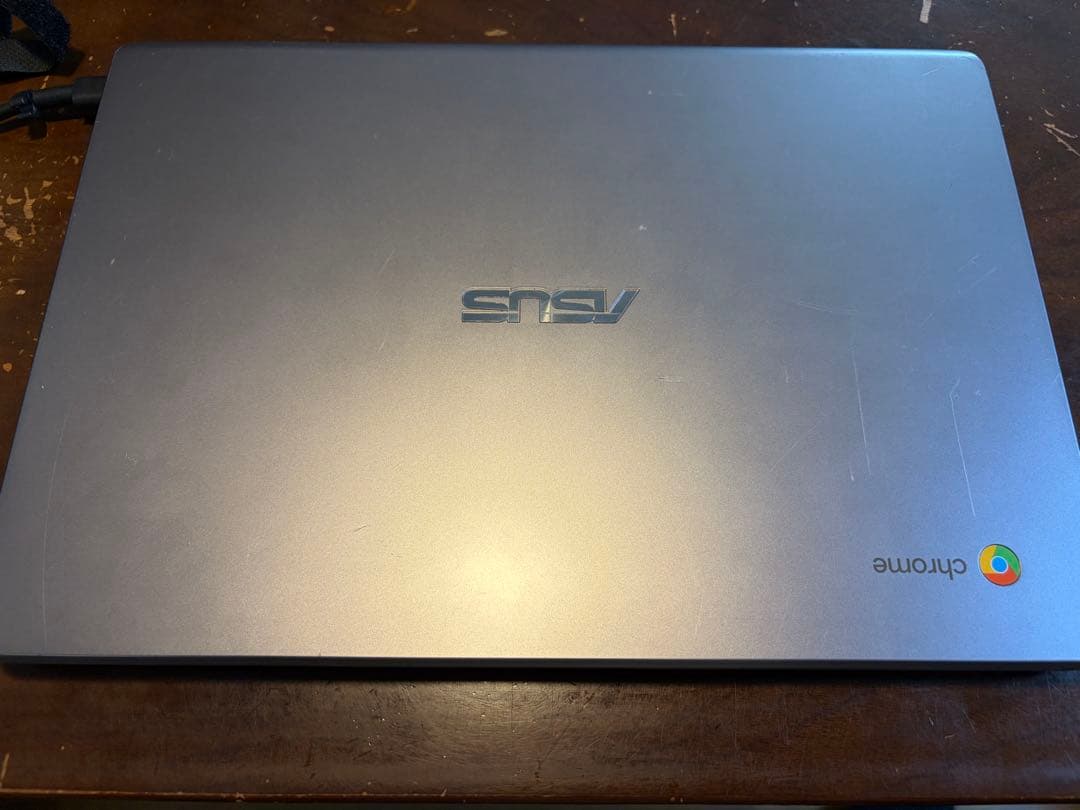 ASUS Chromebook シルバー 充電器付き