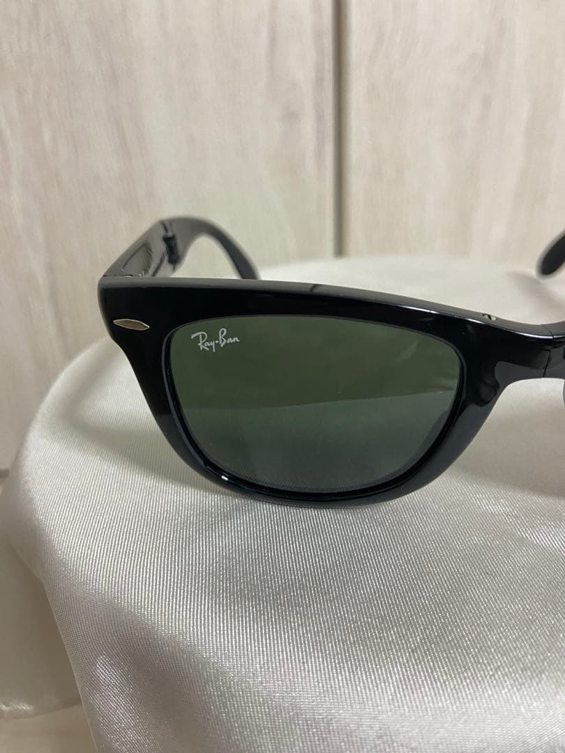 Ray-Ban Wayfarer RB4105 フォールディングウェイファーラー