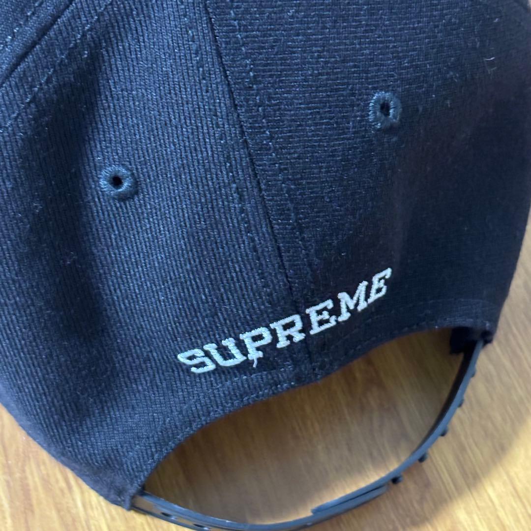 Supreme Vampire Boy 6-Panel Black キャップ
