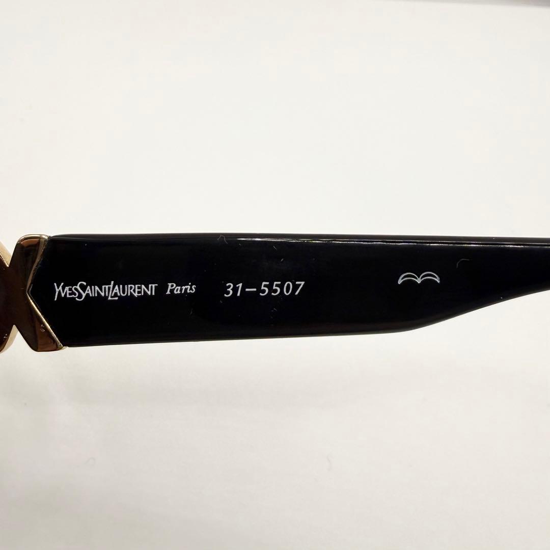 YVES SAINT LAURENT サングラス ゴールド　ブラックカラー