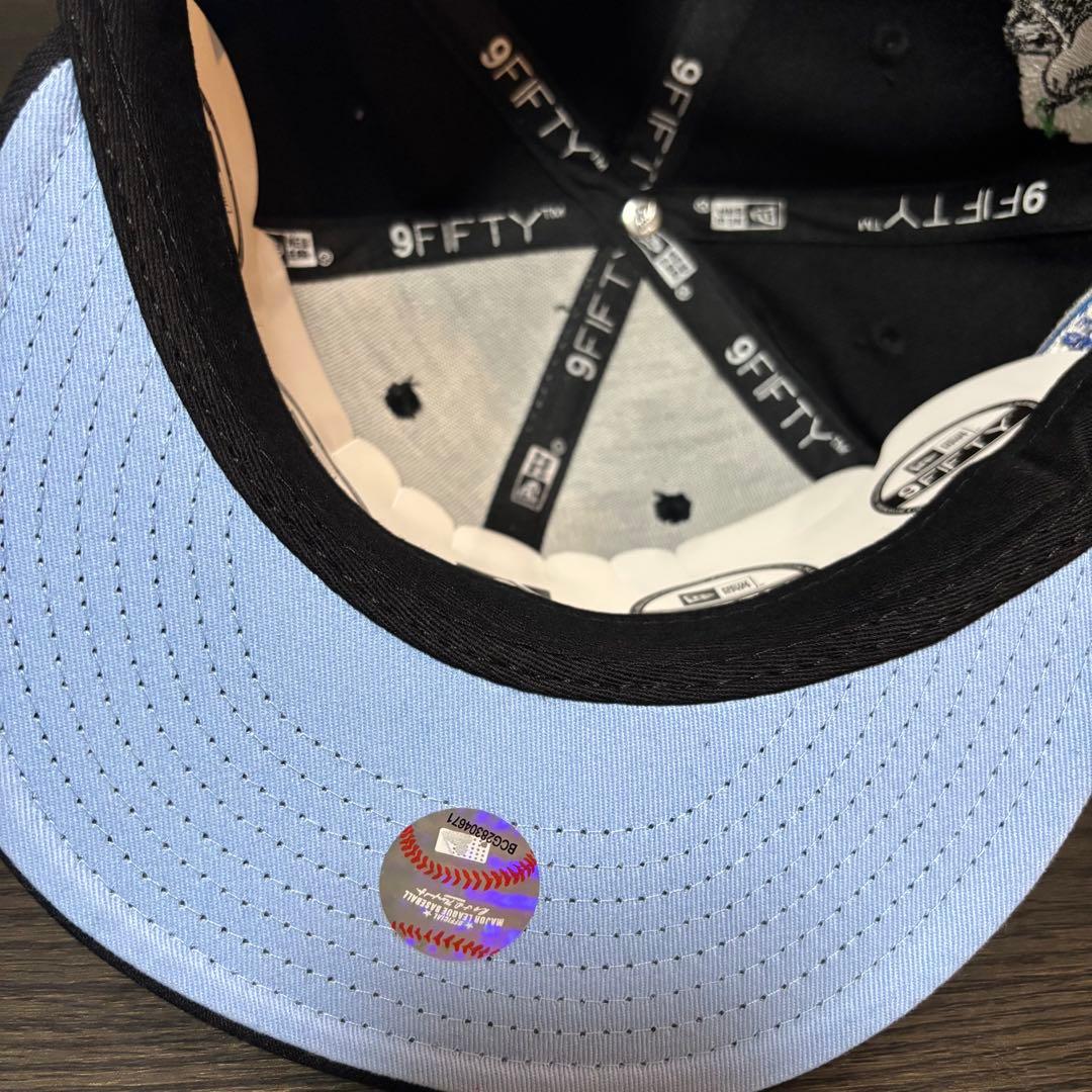 ち*か様 レア✨　エンジェル刺繍　NEWERA キャップ LA ブラック　スナッ