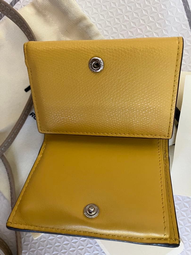 Fendi イエロー　財布　限定セール