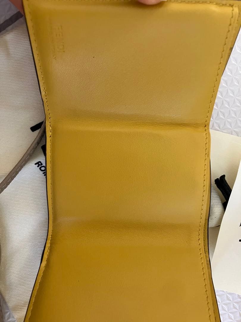 Fendi イエロー　財布　限定セール