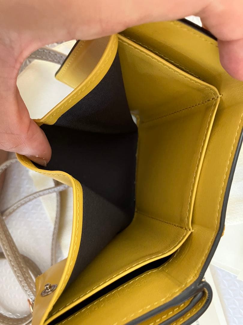 Fendi イエロー　財布　限定セール