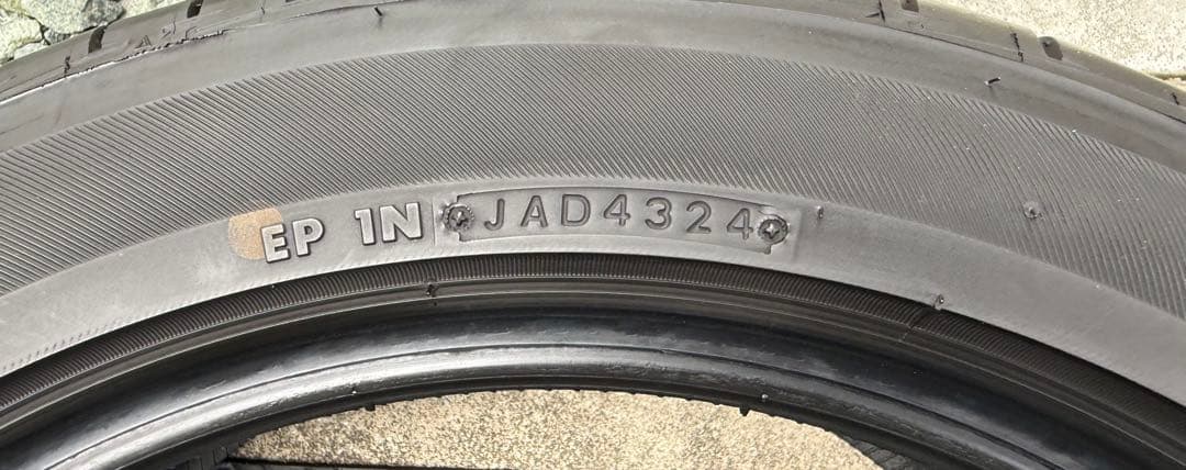 n*o様 売り切り　225/50R18 LUFT RV 2024年