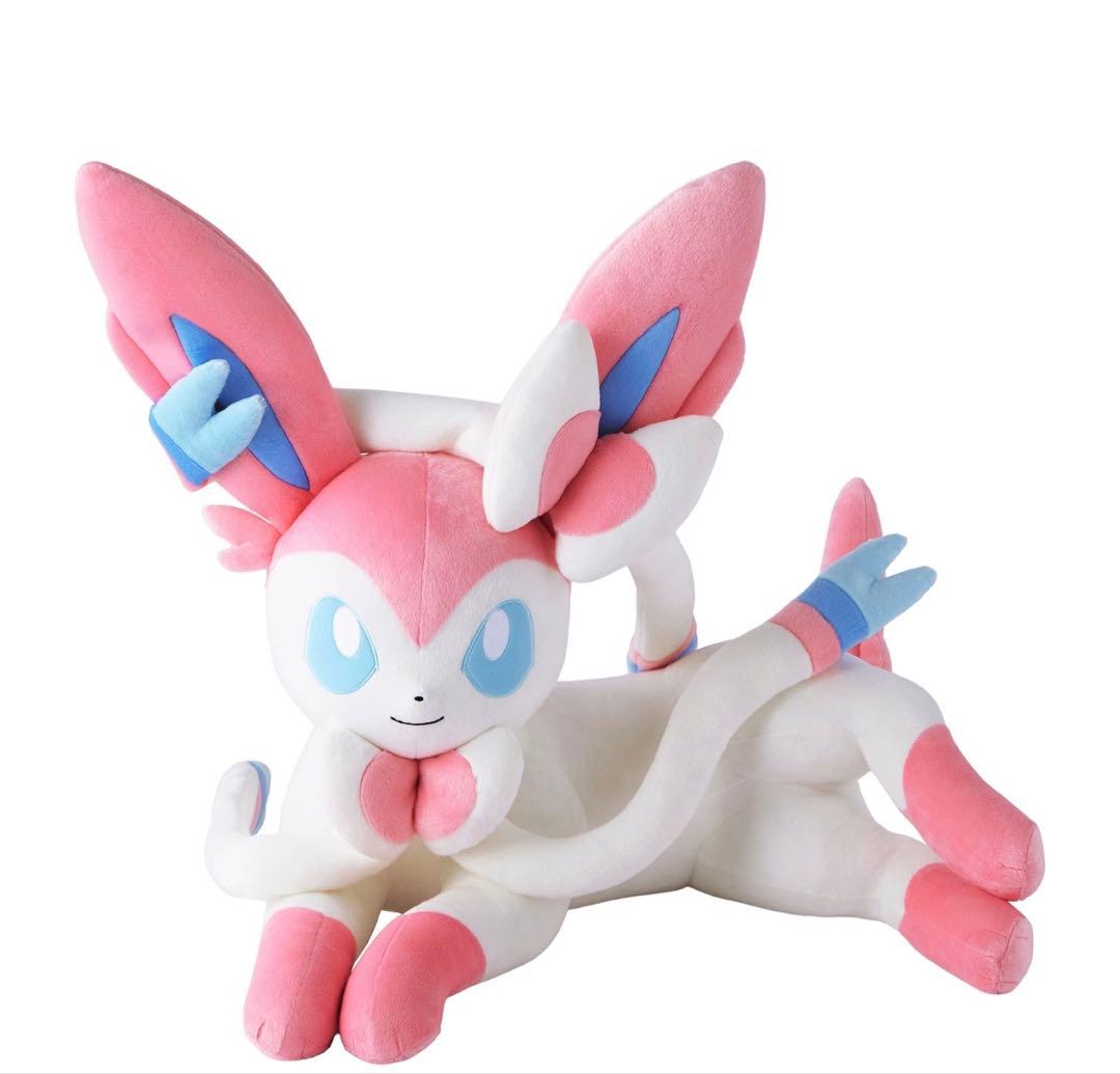 ポケモンセンター　ニンフィア　ぬいぐるみ　等身大