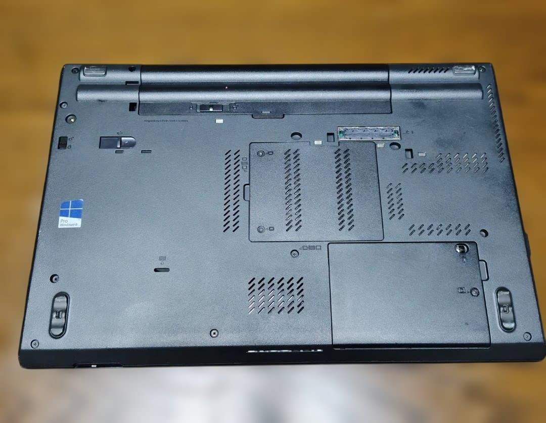 Windowsノート本体 Lenovo ThinkPad T530 15.6 i7 8GB SSD