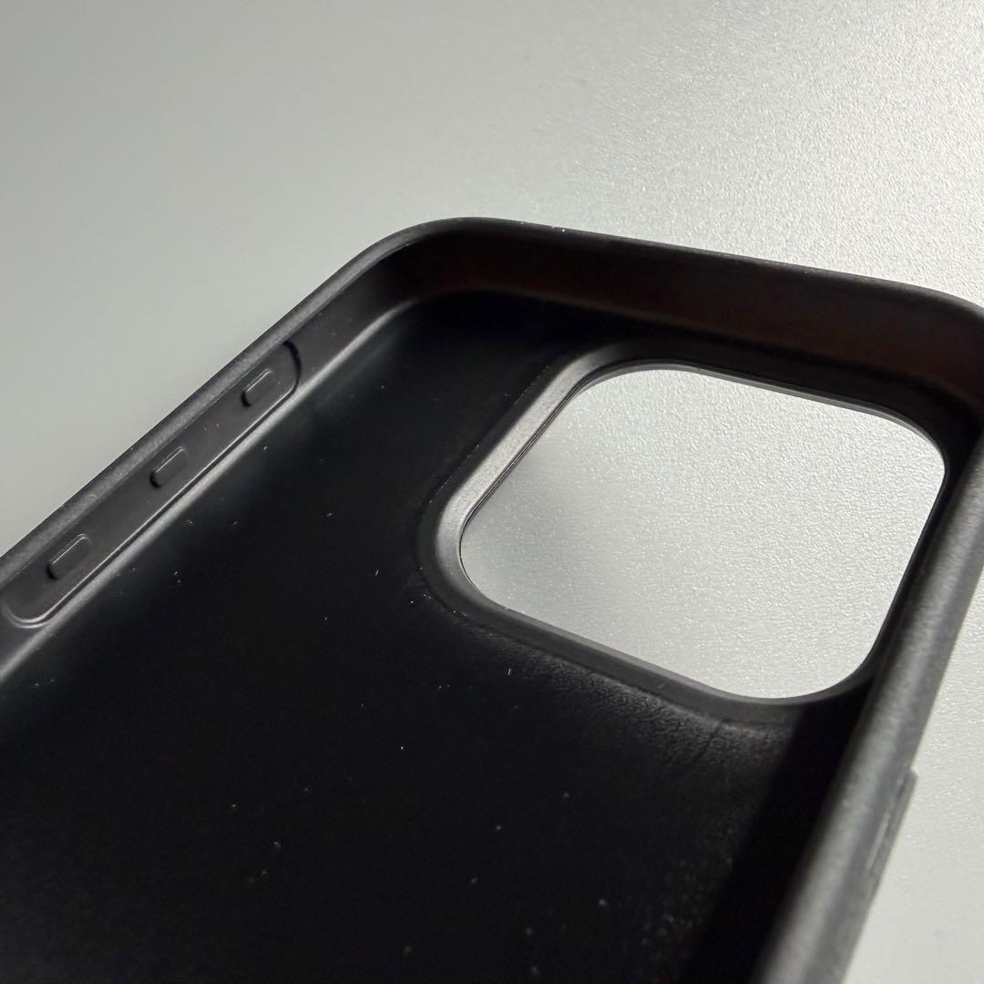 新品 未使用 プラダ PRADA iPhoneケース 15 Pro ロゴ ピンク
