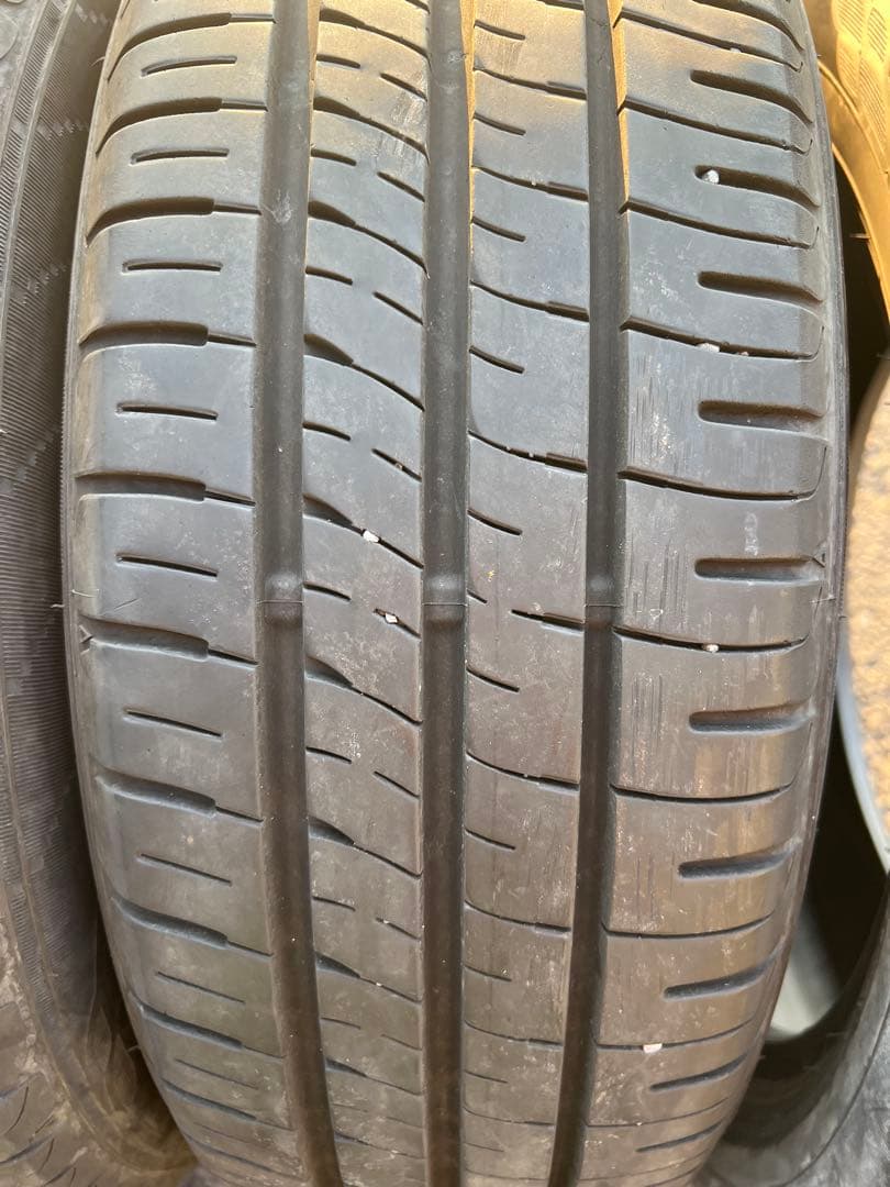 バリ山！185/60R15 中古タイヤ4本セット