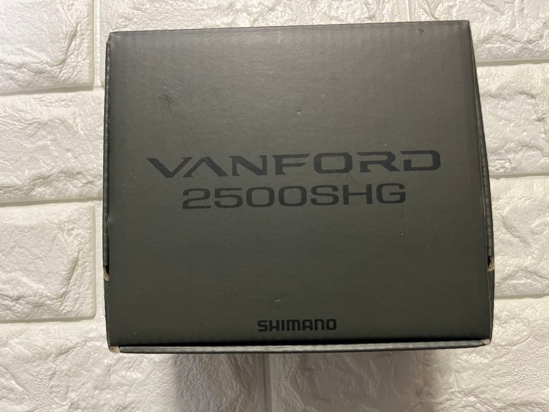 【超美品】シマノSHIMANO 24VANFORDヴァンフォード 2500SHG