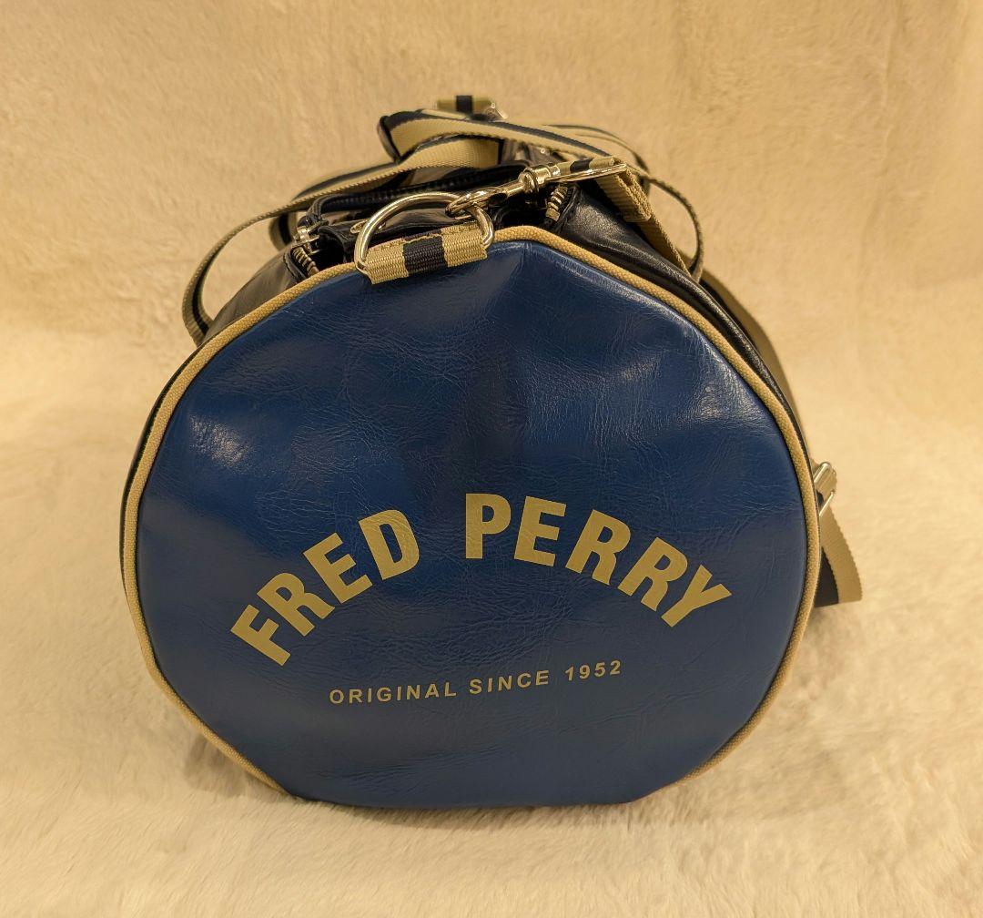 FRED PERRY フレッドペリー　バレルバッグ　ボストンバッグ　ドラムバッグ