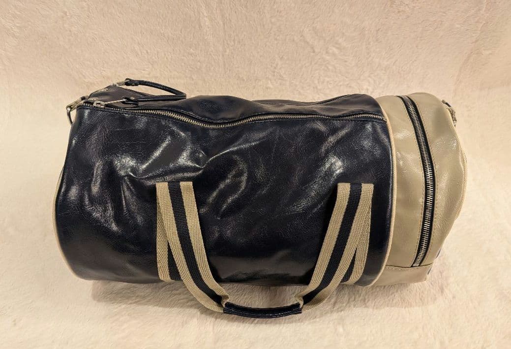 FRED PERRY フレッドペリー　バレルバッグ　ボストンバッグ　ドラムバッグ