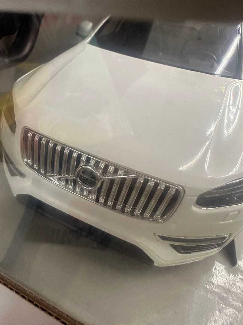 Volvo XC90 ラジコンカー　ボルボ　白　未開封