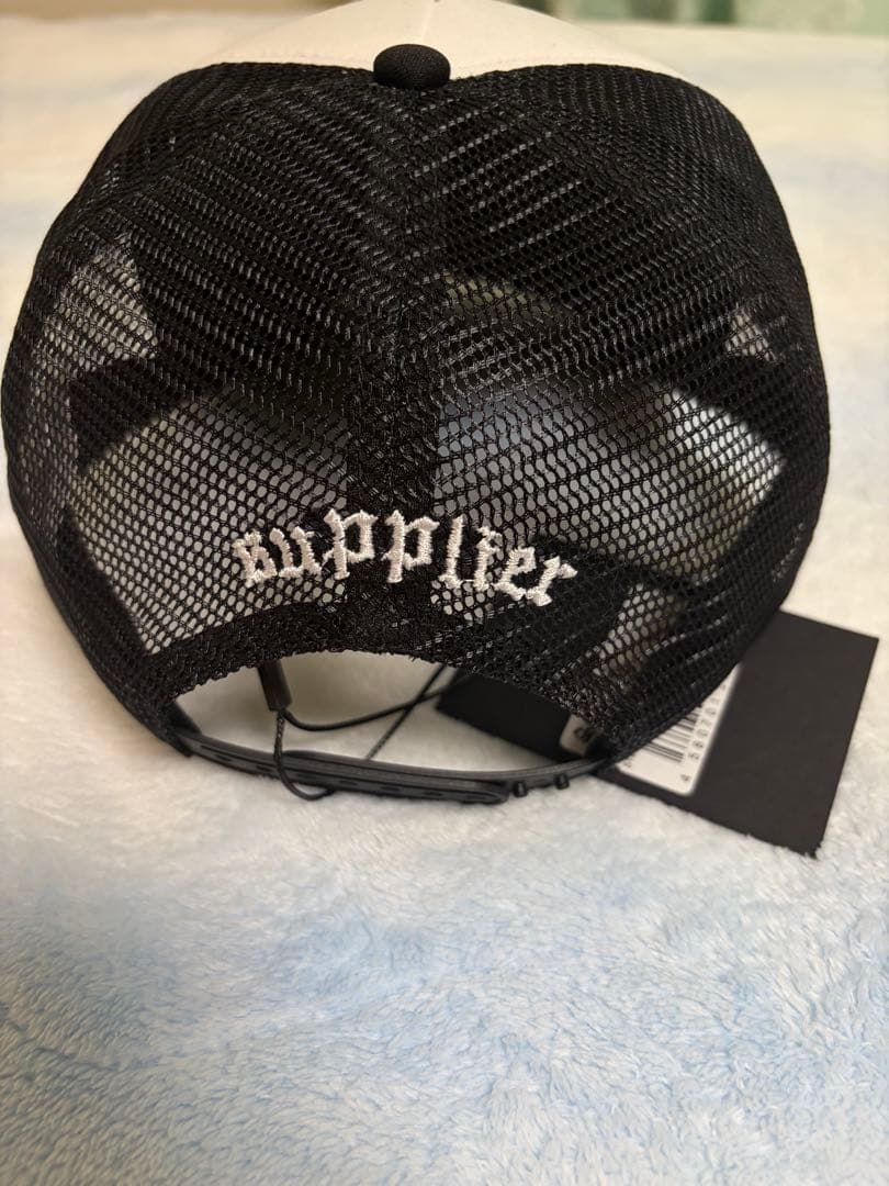 新品未使用タグ付き　supplierキャップ