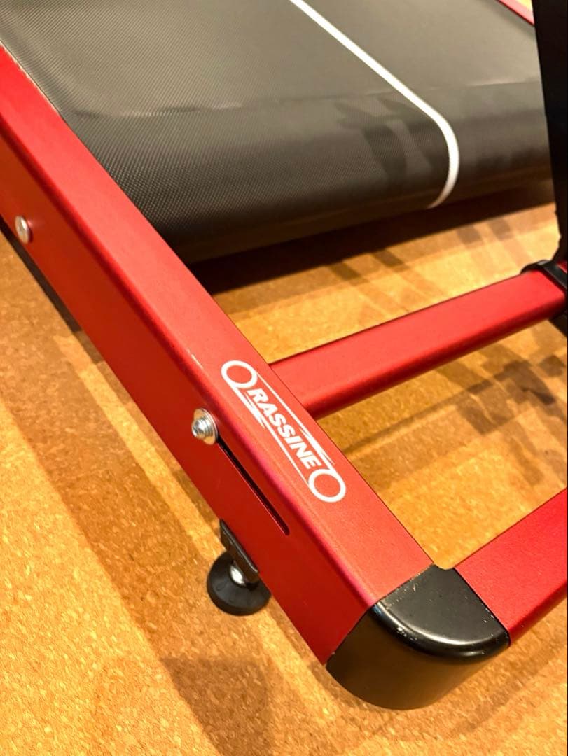 【ほぼ新品】※交渉可能　ランバイクトレーニングローラー 赤