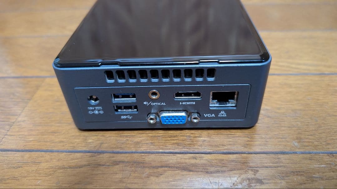 Intel NUC6CAYS / メモリ8GB / 256GB増設済み