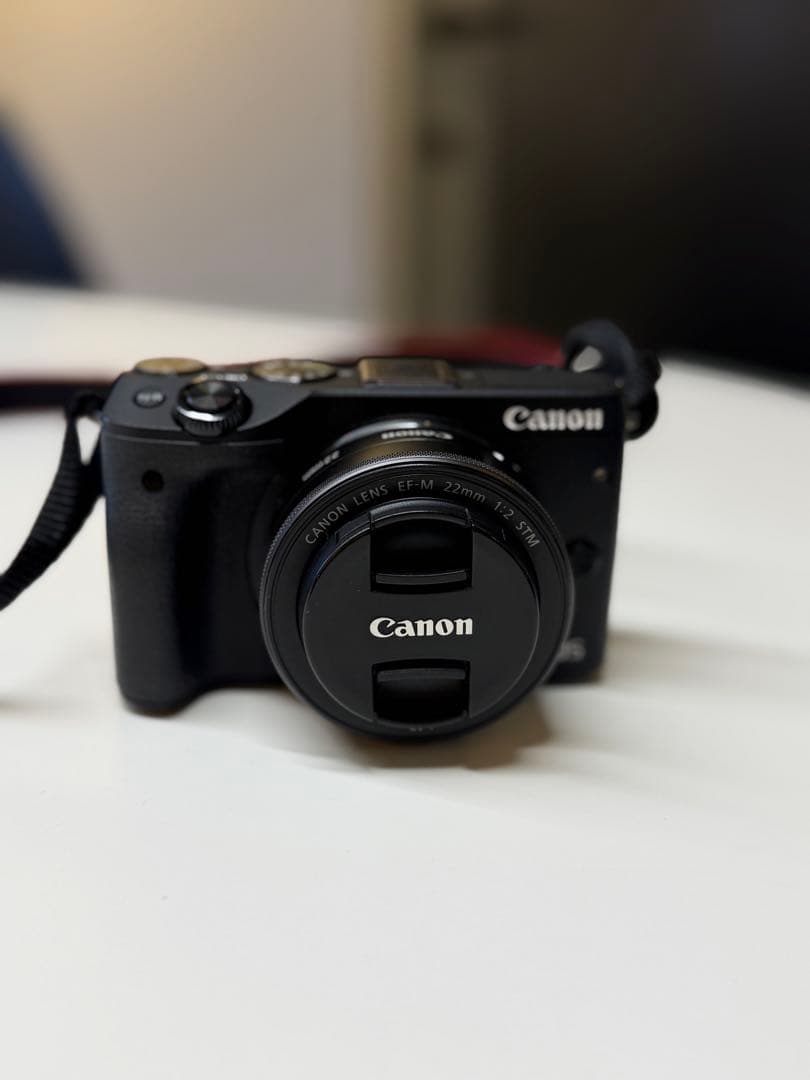 Canon EOS M ミラーレス一眼カメラ【取説付き】