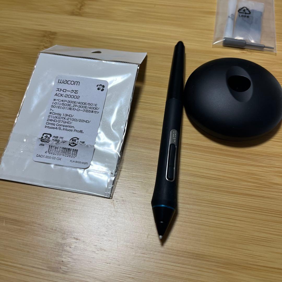 液タブ・ペンタブ Wacom Cintiq Pro 16 DTH-1620/AK0