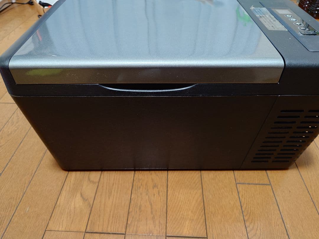 車載対応　冷蔵冷凍庫　18L〈訳あり〉