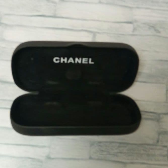 【鑑定済】CHANEL　シャネル　サングラス　ブラック　ココマーク　ゴールド金具