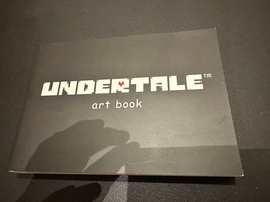 【Switch】UNDERTALE（未開封冊子付)＆アートブック 日本語版セット