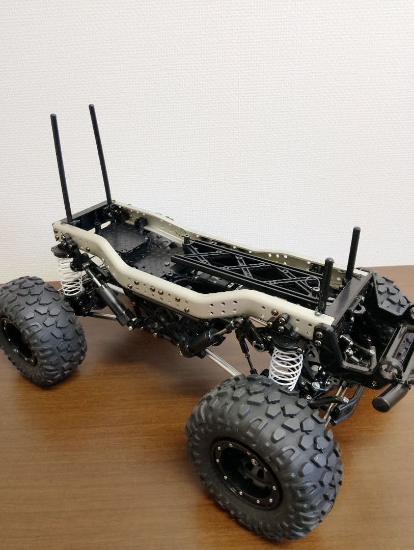 s*n様 タミヤRC CR-01シャーシ 完成品　ベース　ロックソッカー
