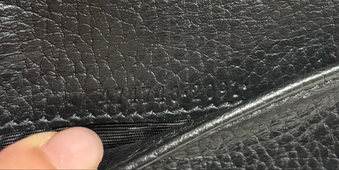 値下げ！！GUCCI ブラックレザー 三つ折り財布