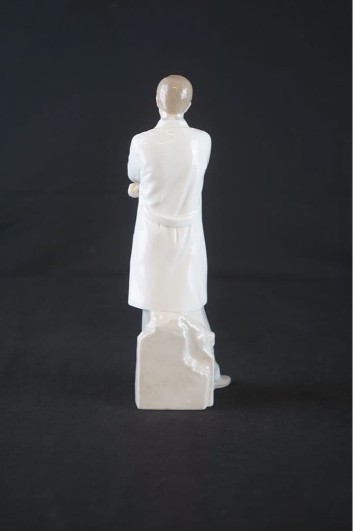 リヤドロ LLADRO 『優秀なドクター』 8188 美品