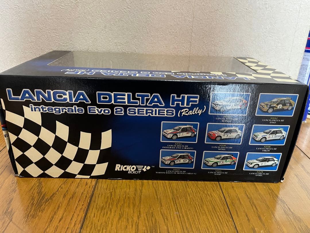 ランチアデルタ HF インテグラーレEvo2 ラリー 1/18 未開封
