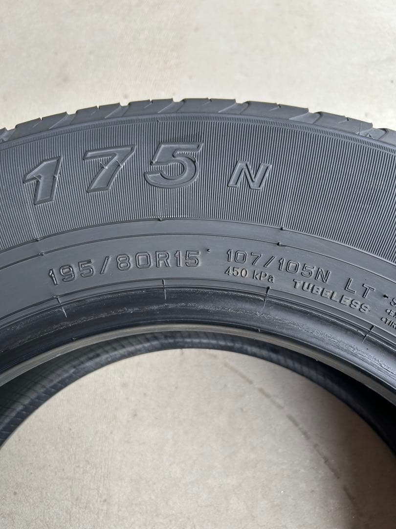195/80R15 107/105 LT ４本セット　車検用