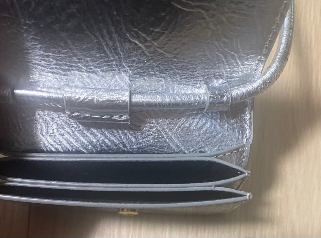 GANNI ガニー Bou Wallet On Strap メタリック