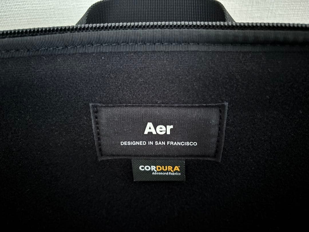 【美品】Aer TECH SLING 2 エアーテックスリング ボディバッグ