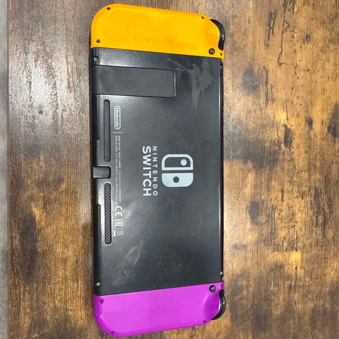 【美品】Nintendo Switch 本体　箱無
