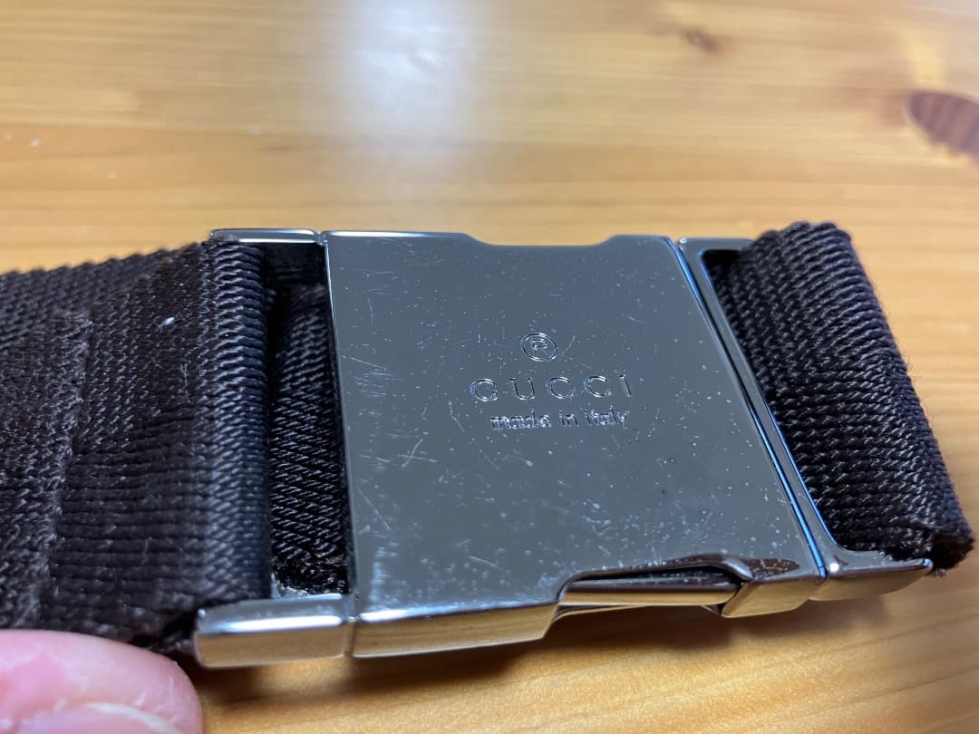 GUCCI ボディバッグ ロゴ入りキャンバス