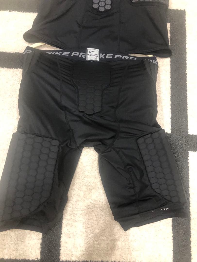 NIKE PRO ナイキプロ コンバット　リブパッドセットアップ