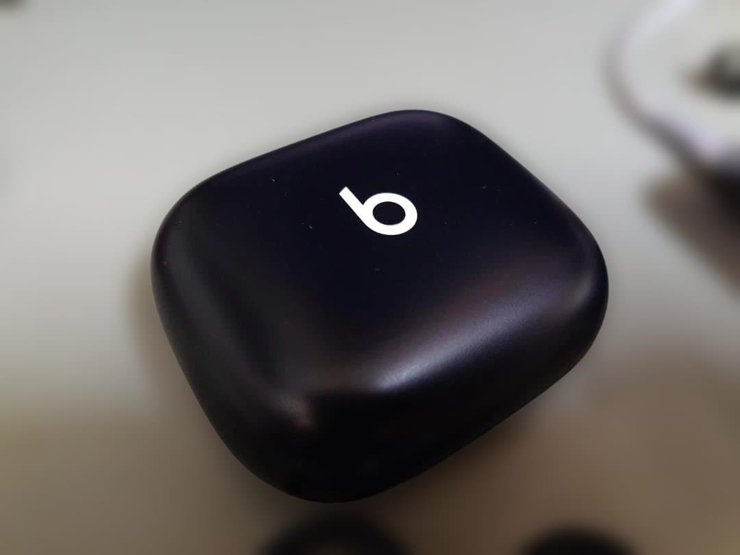 POWERBEATS PRO 2 ブラック 中古美品