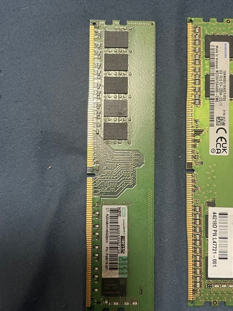 SamsungとSKhynix8GB DDR4-3200 2枚組16G